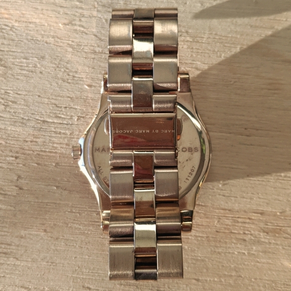 Marc by Marc Jacobs Rose Gold Watch - Picture 4 of 4